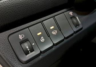 Подержанный автомобиль Kia Rio Sedan 2012 года (14 фото)