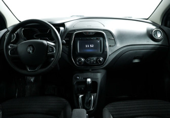 Подержанный автомобиль Renault Kaptur 2017 года (9 фото)