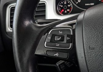 Подержанный автомобиль Volkswagen Touareg 2016 года (27 фото)