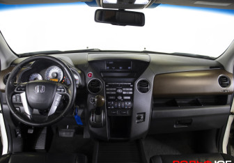 Подержанный автомобиль Honda Pilot 2012 года (11 фото)