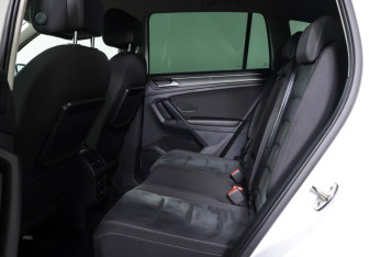 Подержанный автомобиль Volkswagen Tiguan 2018 года (11 фото)