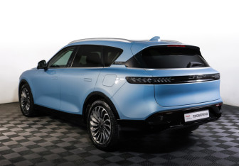 Подержанный автомобиль Voyah Free 2022 года (7 фото)