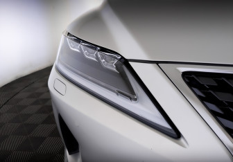 Подержанный автомобиль Lexus RX 2021 года (17 фото)
