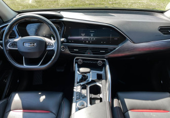 Подержанный автомобиль Geely Tugella 2020 года (12 фото)