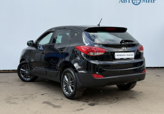 Подержанный автомобиль Hyundai ix35 2014 года (7 фото)