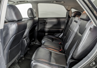 Подержанный автомобиль Lexus RX 2013 года (12 фото)