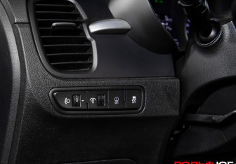 Подержанный автомобиль Nissan Almera Sedan 2006 года (16 фото)