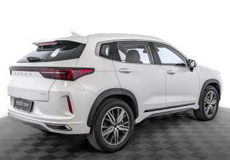 Подержанный автомобиль Exeed LX 2022 года (5 фото)