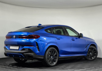 Подержанный автомобиль BMW X6 2019 года (2 фото)