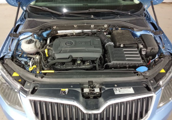 Подержанный автомобиль Skoda Octavia Wagon 2014 года (15 фото)