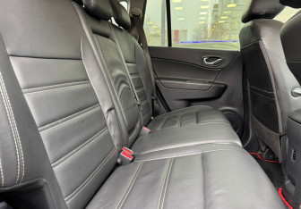 Подержанный автомобиль Renault Koleos 2014 года (11 фото)