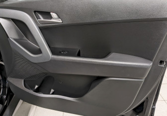 Подержанный автомобиль Hyundai Creta 2018 года (18 фото)