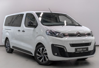 Подержанный автомобиль Citroen SpaceTourer 2019 года (3 фото)