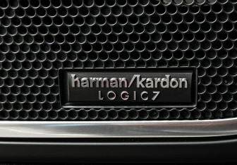 Подержанный автомобиль Land Rover Range Rover 2011 года (22 фото)