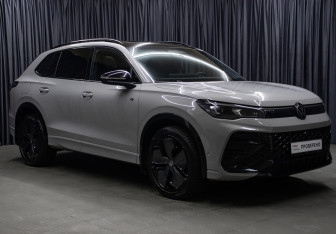 Подержанный автомобиль Volkswagen Tiguan 2024 года (3 фото)