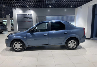 Подержанный автомобиль Renault Logan Sedan 2013 года (5 фото)