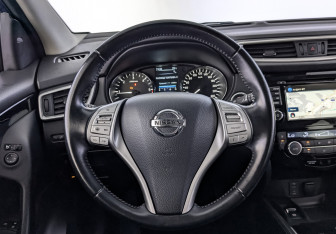 Подержанный автомобиль Nissan Qashqai 2014 года (21 фото)