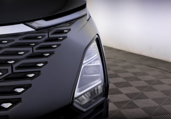 Подержанный автомобиль Omoda C5 2023 года (17 фото)