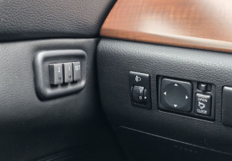 Подержанный автомобиль Nissan Teana 2007 года (15 фото)