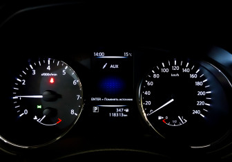 Подержанный автомобиль Nissan X-Trail 2018 года (13 фото)