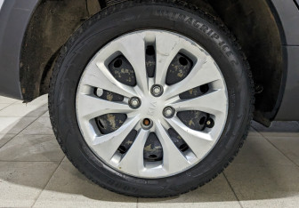 Подержанный автомобиль Kia Rio Hatchback 2021 года (10 фото)