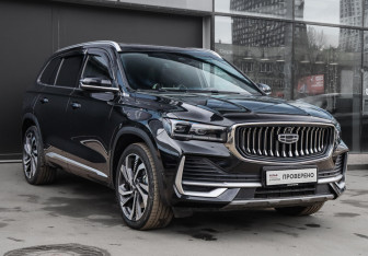 Подержанный автомобиль Geely Monjaro 2023 года (3 фото)