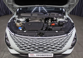 Подержанный автомобиль Omoda C5 2024 года (9 фото)