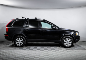 Подержанный автомобиль Volvo XC90 2011 года (4 фото)