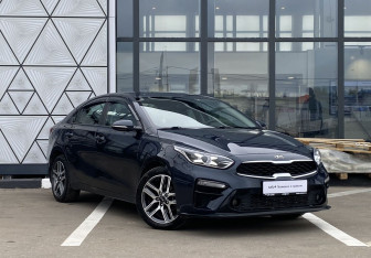 Подержанный автомобиль Kia Cerato Sedan 2021 года (3 фото)