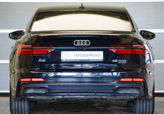 Подержанный автомобиль Audi A6 Sedan 2022 года (5 фото)