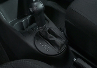 Подержанный автомобиль Skoda Fabia Hatchback 2010 года (10 фото)