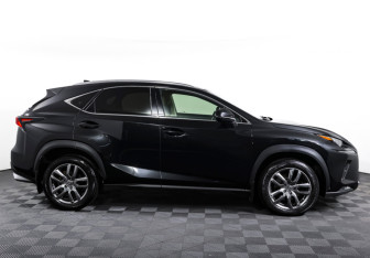 Подержанный автомобиль Lexus NX 2020 года (4 фото)