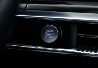 Подержанный автомобиль Kia K5 2021 года (14 фото)