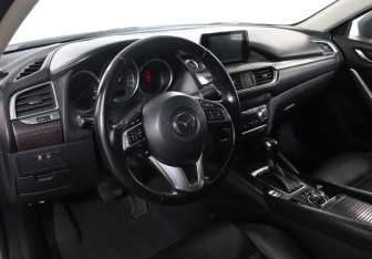 Подержанный автомобиль Mazda 6 Sedan 2015 года (13 фото)