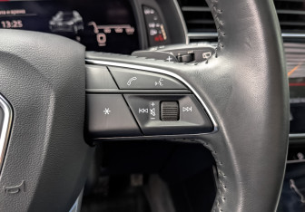 Подержанный автомобиль Audi Q7 2020 года (29 фото)