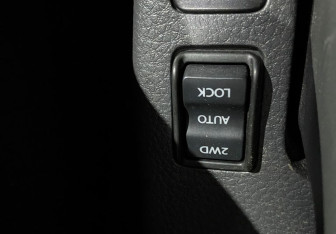 Подержанный автомобиль Suzuki SX4 Hatchback 2014 года (15 фото)