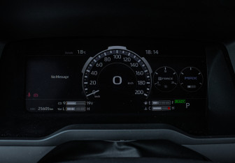 Подержанный автомобиль Toyota Tundra 2022 года (9 фото)