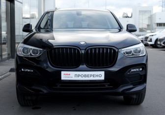 Подержанный автомобиль BMW X4 2019 года (2 фото)