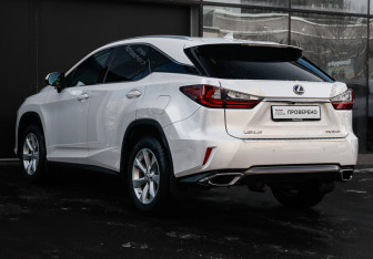 Подержанный автомобиль Lexus RX 2015 года (7 фото)