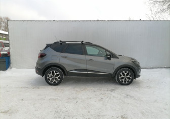 Подержанный автомобиль Renault Kaptur 2017 года (4 фото)