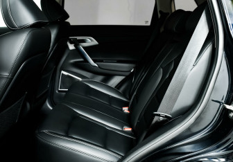 Подержанный автомобиль Geely Atlas 2019 года (12 фото)