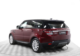 Подержанный автомобиль Land Rover Range Rover Sport 2017 года (7 фото)