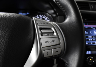 Подержанный автомобиль Nissan Qashqai 2015 года (12 фото)