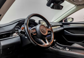 Подержанный автомобиль Mazda 6 Sedan 2021 года (17 фото)