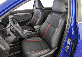 Подержанный автомобиль Haval F7x 2022 года (21 фото)