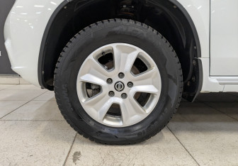 Подержанный автомобиль Nissan Terrano 2021 года (12 фото)