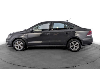 Подержанный автомобиль Volkswagen Polo Sedan 2018 года (8 фото)