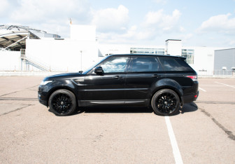Подержанный автомобиль Land Rover Range Rover Sport 2014 года (8 фото)