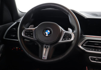 Подержанный автомобиль BMW X5 2021 года (14 фото)