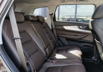 Подержанный автомобиль Chery Tiggo 8 Pro 2023 года (25 фото)
